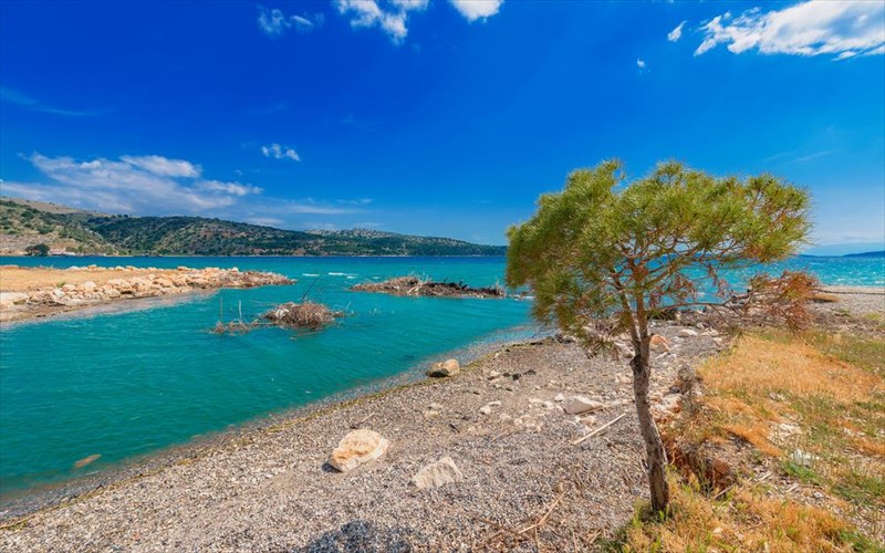 taksidi-stin-ithaki-to-nisi-tou-odussea