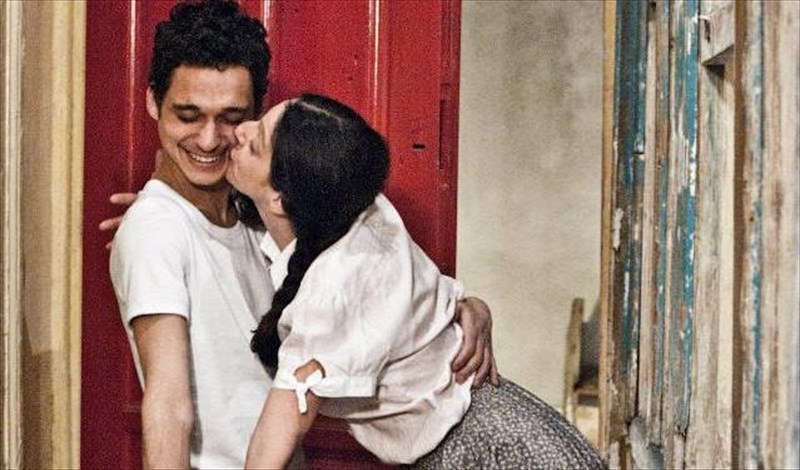 kostas-taxtsis-oi-mnimes-kai-oi-daimones-tou-sto-theatriko-sanidi