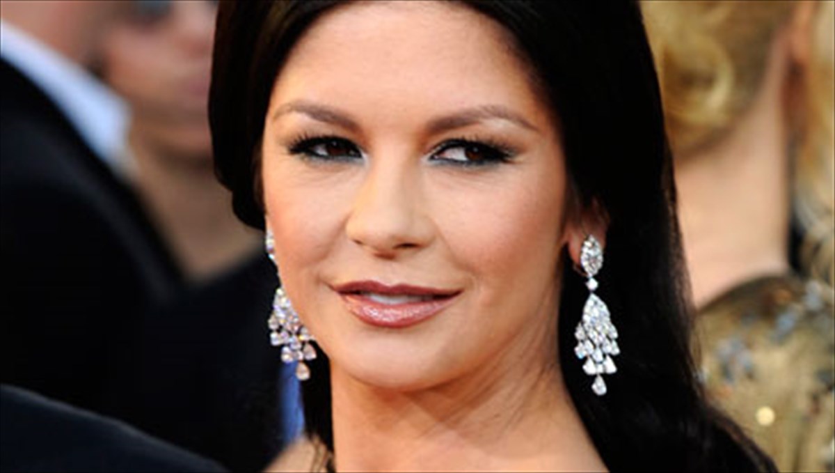 maxi-me-tin-maniokatathlipsi-dinei-i-kathrin-zeta-tzoouns-kathrin-zeta-tzoouns