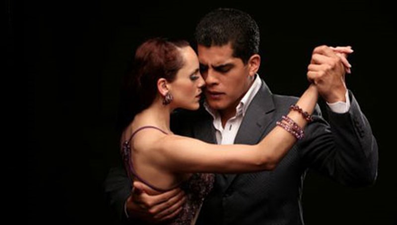 festibal-xorotheatrou-me-thema-to-tangko