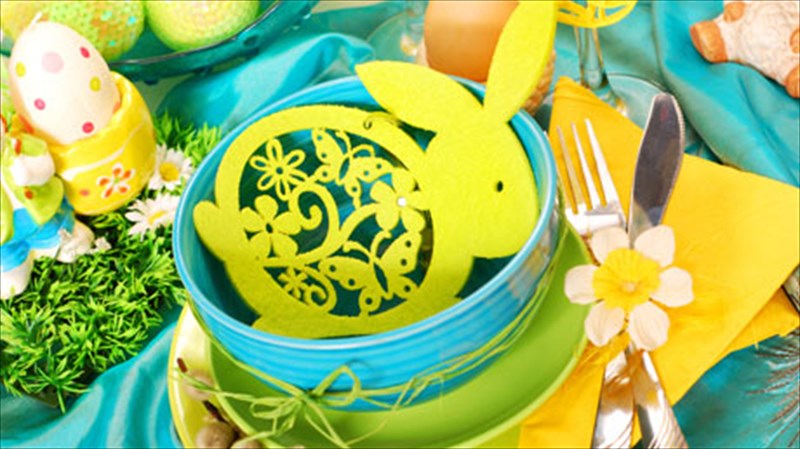 ta-ethima-kai-oi-paradoseis-tou-pasxalinou-trapeziou