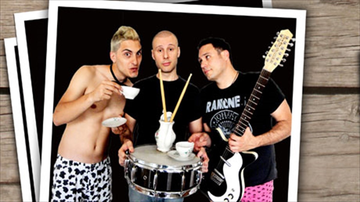 meta-tin-anastasi-katebainoume-gkazi