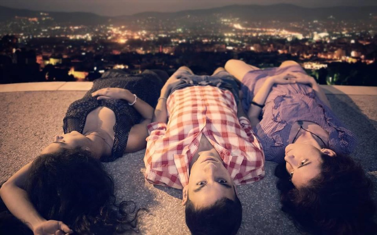 kapou-pernouse-mia-foni-fotografia-2014