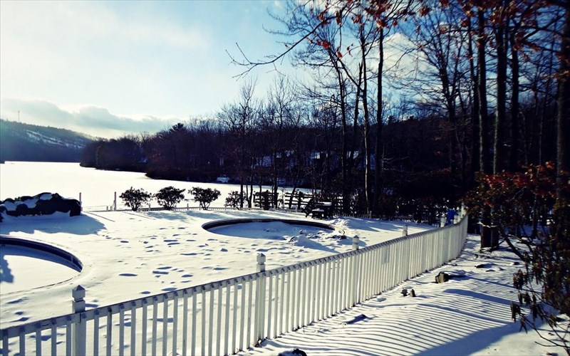 ena-pagomeno-nouar-stin-kardia-tou-kalokairiou