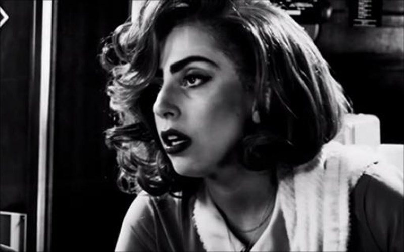 i-lady-gaga-serbirei-kafe-sto-sin-city