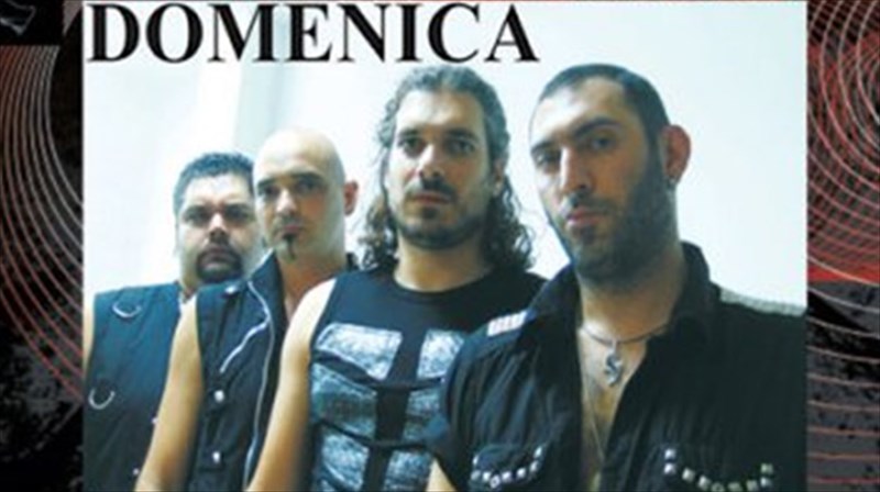 oi-domenica-me-neo-disko-sto-an-club