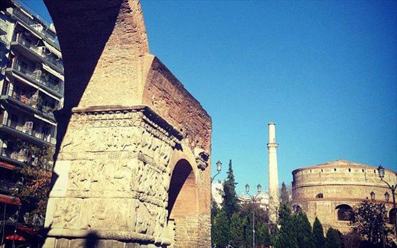 diethnous-fimis-gluptes-sti-thessaloniki