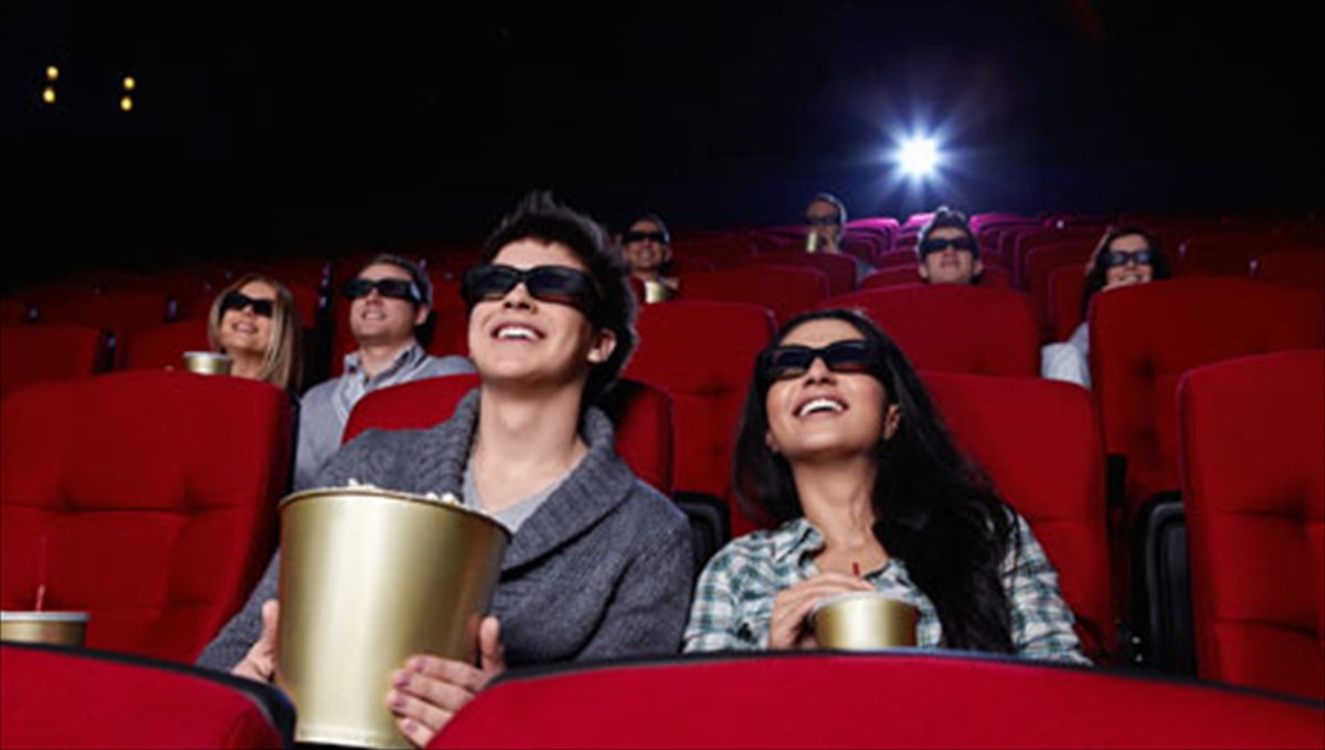 o-tzeims-kameron-pisteuei-oti-to-mellon-einai-trisdiastato