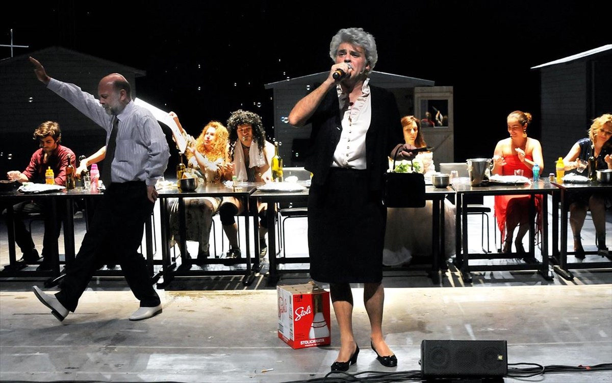 matomenos-gamos-2014-festibal-athinon-fotografia