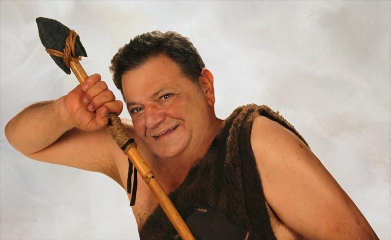 giorgos-partsalakis-erxetai-o-neos-caveman-neos-caveman