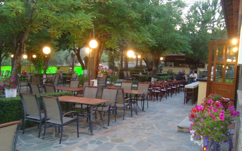 giorti-mpuras-stis-parufes-tou-olumpou