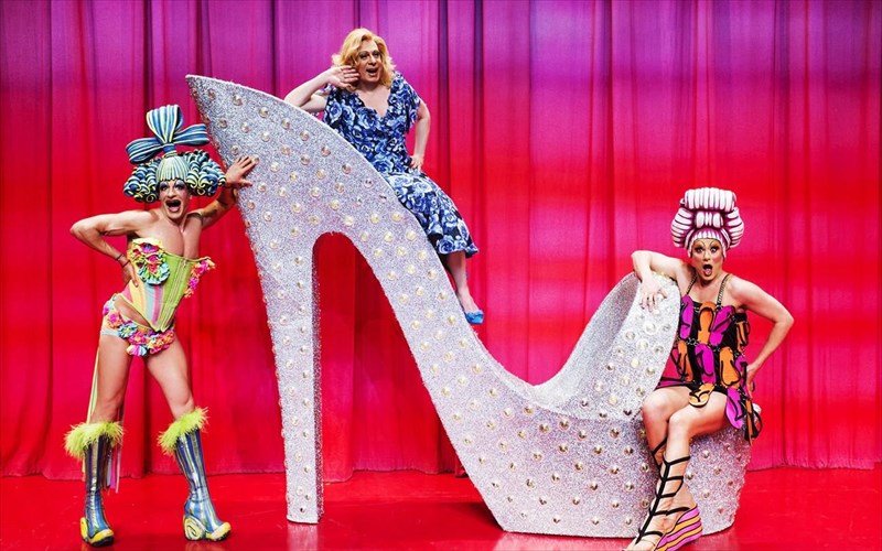 prisila-i-basilissa-tis-erimou-gia-6-teleutaies-parastaseis-teleutaies-parastaseis