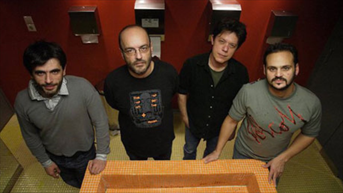 ta-ypogeia-reumata-gia-duo-emfaniseis-ston-stauro-tou-notou