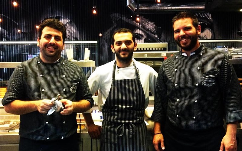 o-leonidas-koutsopoulos-piso-apo-tis-geustikes-protaseis-tou-rockkaiballs