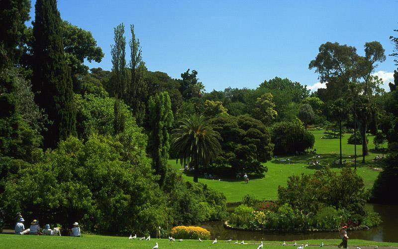 poia-einai-i-kaluteri-poli-gia-na-zei-kaneis-kaluteri-poli-gia-na-zei-kaneis