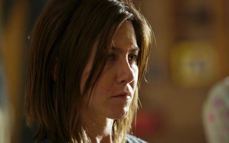 i-sugklonistiki-metamorfosi-tis-Jennifer-aniston