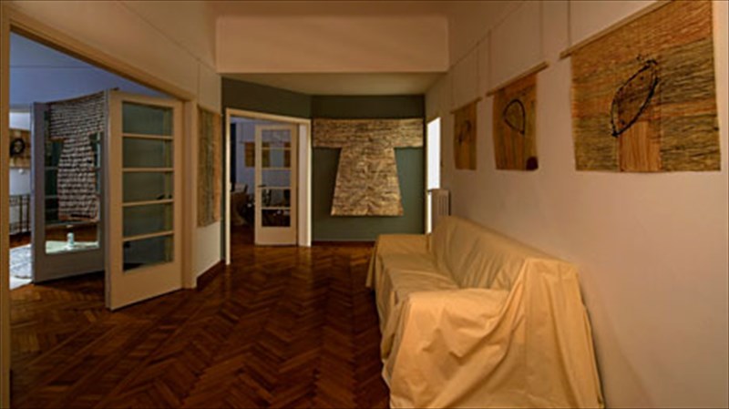 apo-tin-petra-sto-xarti