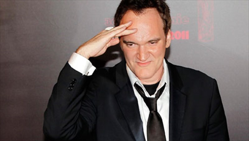 o-tarantino-poliorkei-ton-gouil-smith