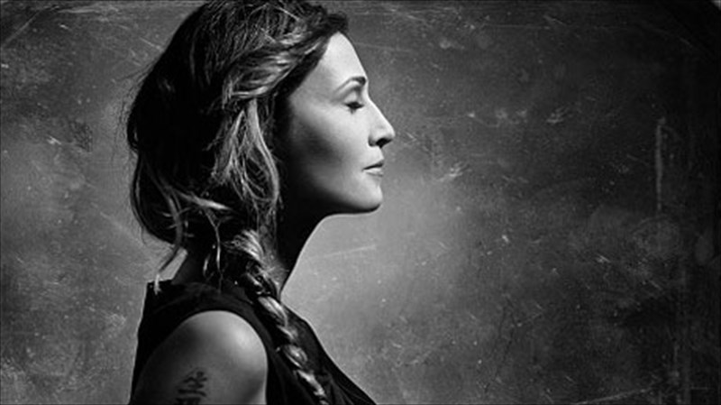 i-eleni-peta-mas-fernei-pio-konta-sti-psuxi-tis-andalousias