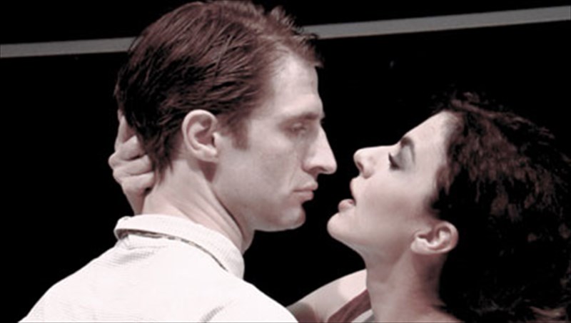 maria-solomou-den-nomizo-oti-uparxei-krisi-sto-theatro