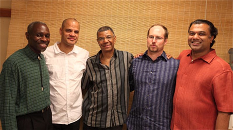 taksidi-ston-kosmo-tis-jazz-apo-enan-mousiko-ntramer