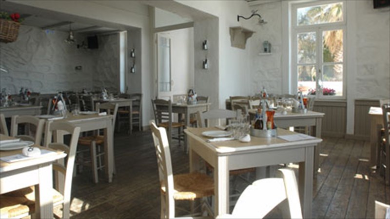 psarofagia-me-brabeumena-krasia-apo-to-winenot