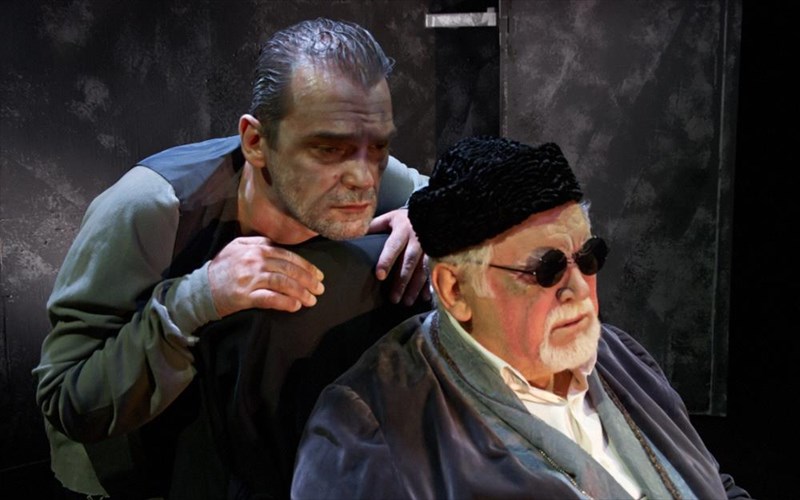 o-kostas-kazakos-sto-telos-tou-paixnidiou