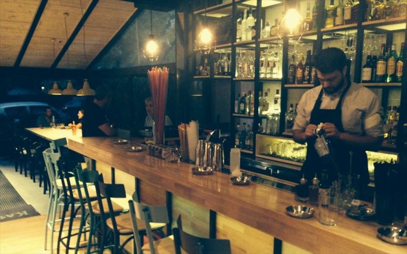 kafeoino-mia-anakainismeni-protasi-sta-kafe-tis-geitonias