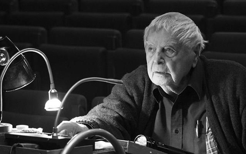 pethane-o-theatrikos-skinothetis-giouri-lioumpimof-theatrikos-skinothetis-giouri-lioumpimof