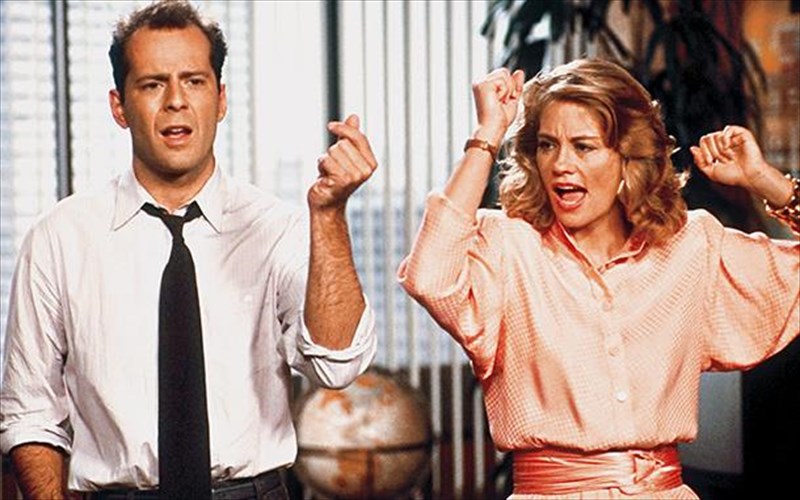 den-ksexniountai-tetoioi-tileoptikoi-erotes-sou-leo