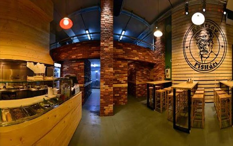 kapetan-fishaei-i-thalassini-anti-protasi-sta-klasika-fast-food