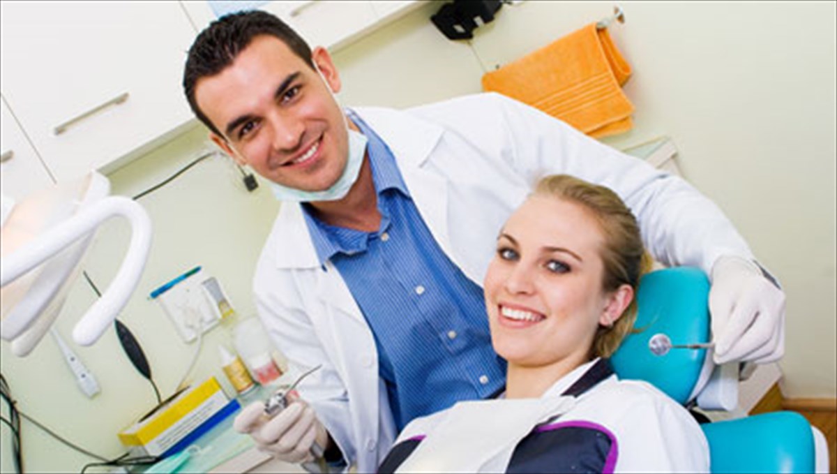 poios-fobatai-tonodontiatro