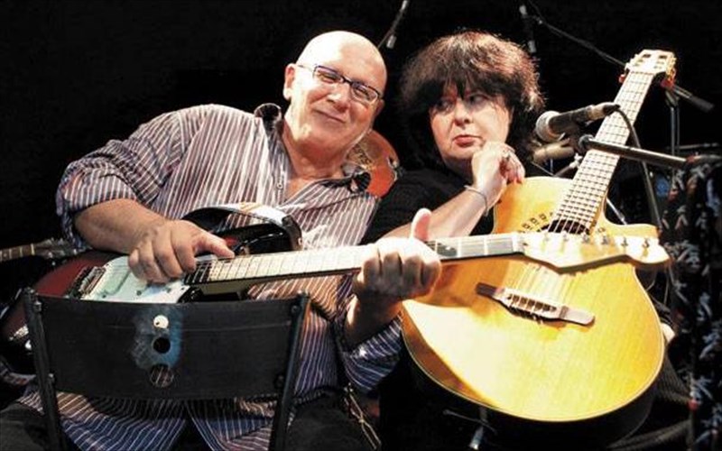 i-ora-ton-trelon-me-arleta-kai-laki-papadopoulo-sto-half-note