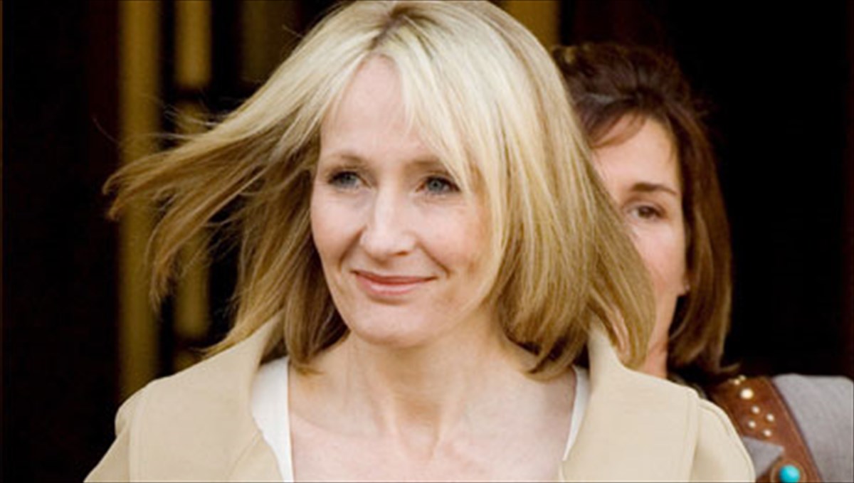 poios-einai-o-dimofilesteros-xaraktiras-ton-biblion-xari-poter-dimofilesteros-xaraktiras-ton-biblion-xari-poter