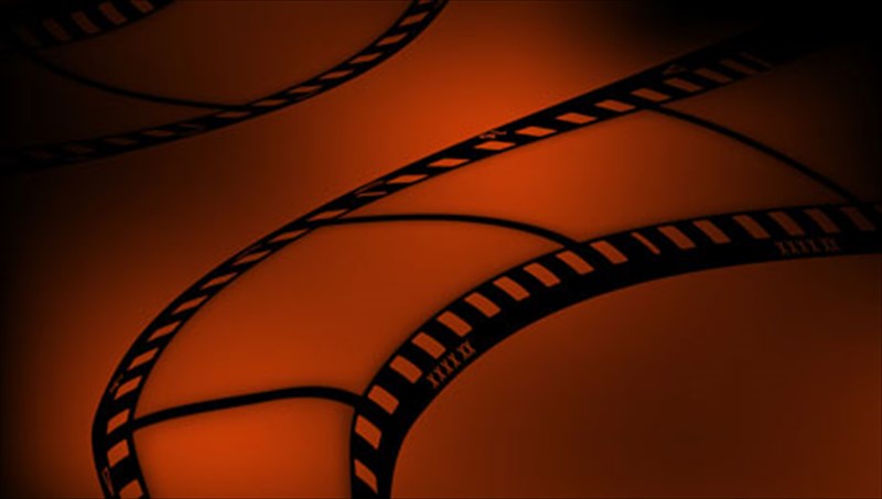 proboles-kai-ekdiloseis-me-aformi-to-ergo-tou-nikou-nikolaidi