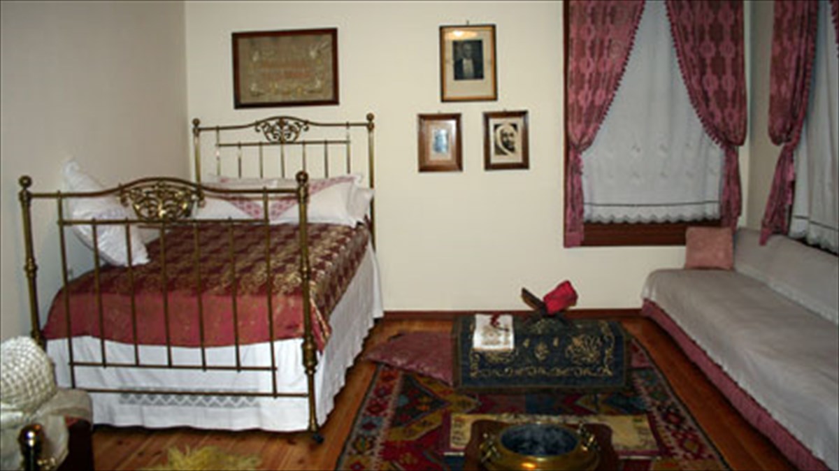 mnimeio-to-spiti-tou-kemal-sti-thessaloniki