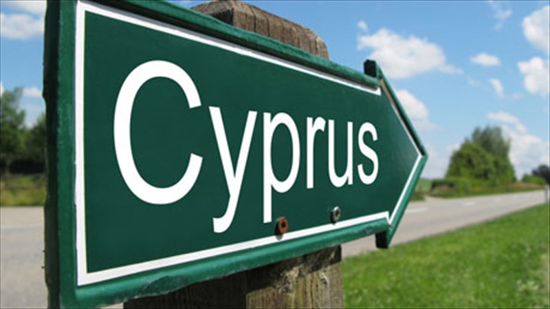 kupros-taksidi-se-mia-apo-tis-plithorikoteres-kouzines-tou-kosmou