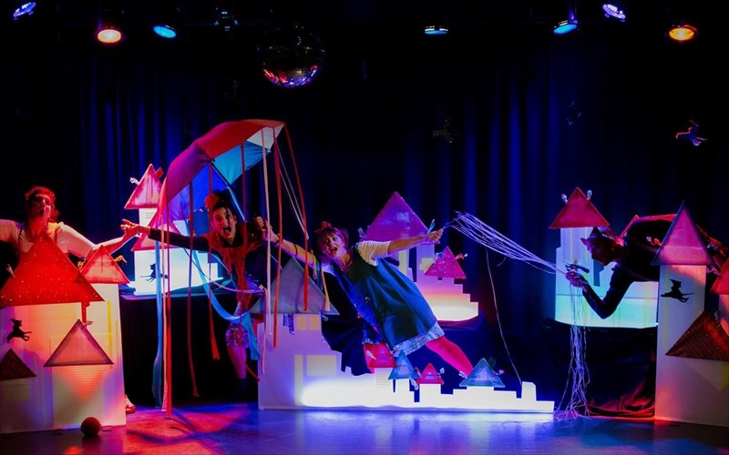 paixnidomagemata-gia-deuteri-xronia-sto-theatro-luxnos-texnis-kai-politismou