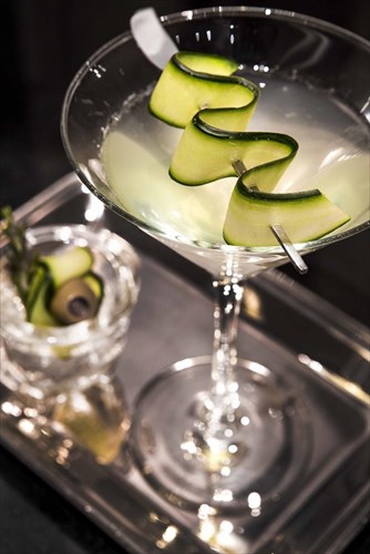 fthinoporina-cocktails-sta-ksenodoxeia-megali-bretannia-kai-king-george