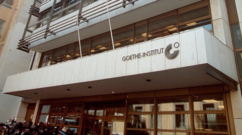 aponemithikan-ta-brabeia-logotexnikis-metafrasis