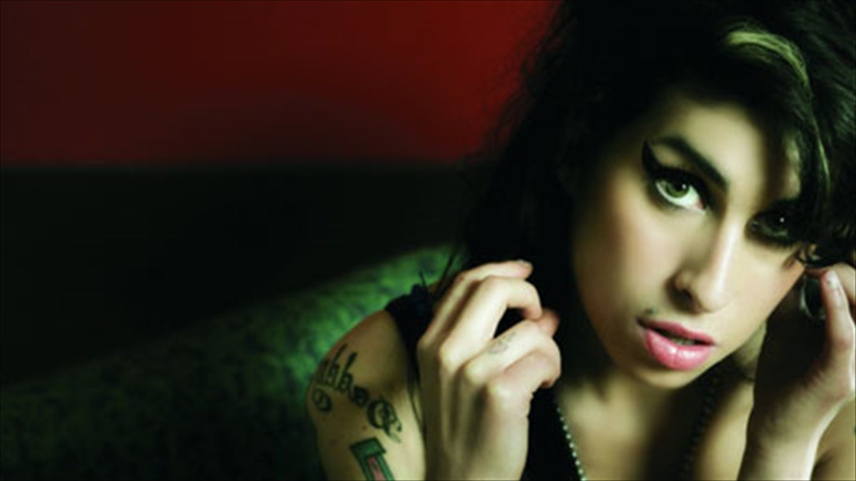 i-amy-winehouse-etoimi-gia-tin-europaiki-tis-periodeia