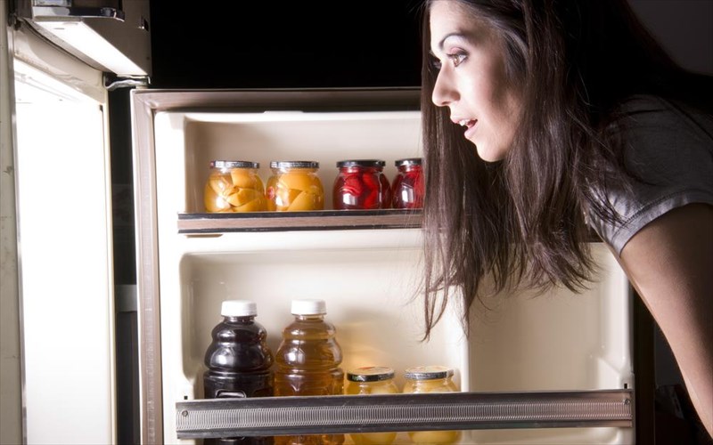 poies-trofes-den-prepei-na-trote-pote-prin-ton-upno