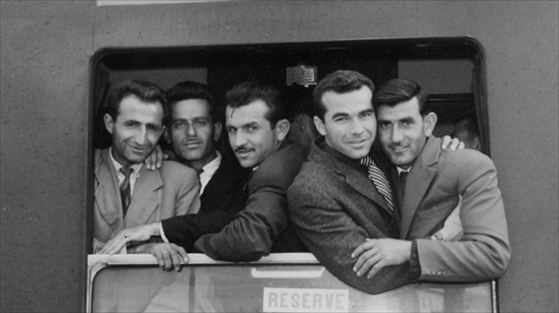 ellines-metanastes-sti-germania-fotografizontai