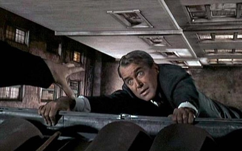 poios-de-nostalgise-ligo-hitchcock