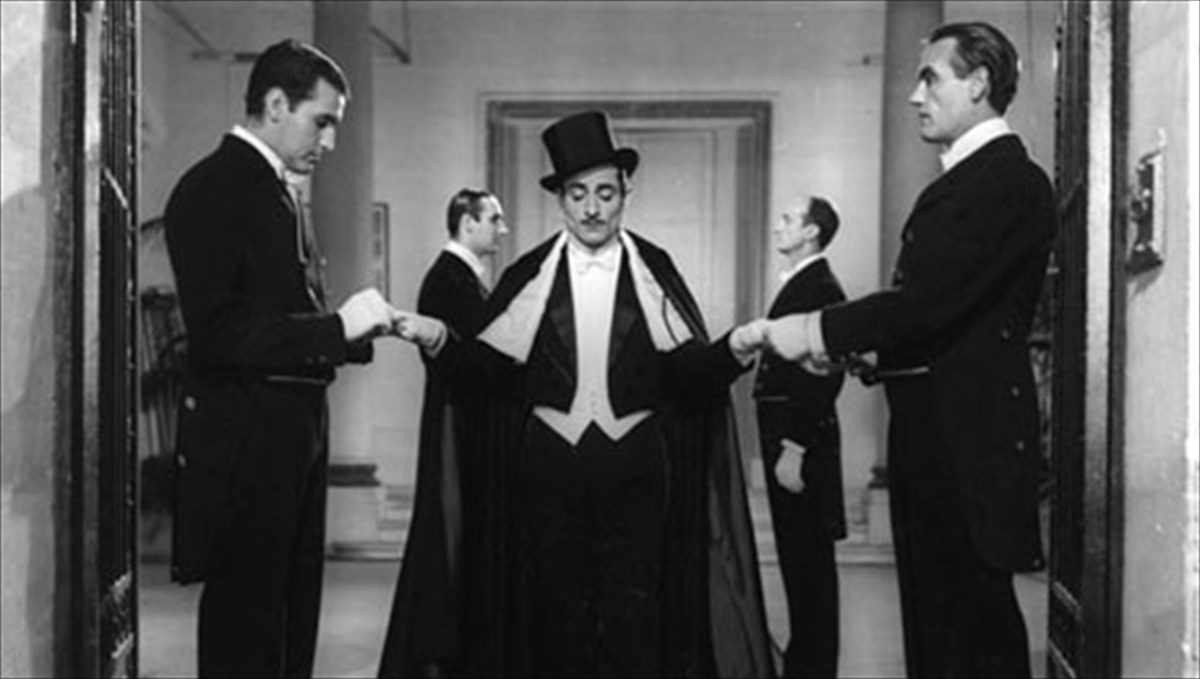 o-pier-eteks-me-to-stul-tou-sarlo