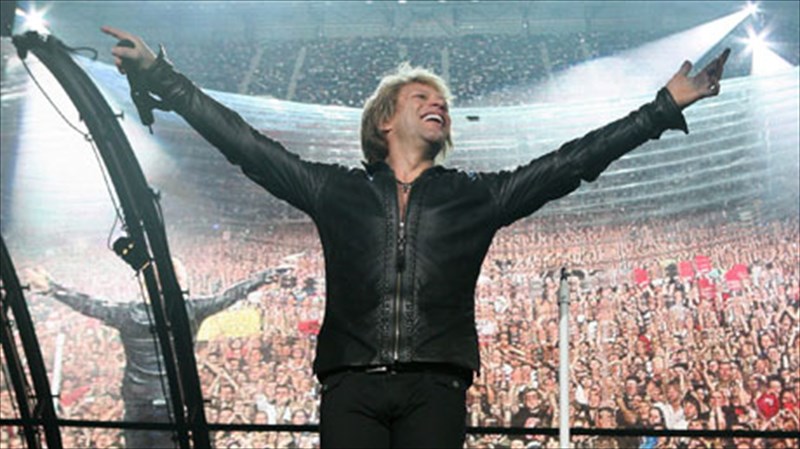 i-sunaulia-ton-bon-Jovi-sto-monaxo-live-ston-upologisti-sas