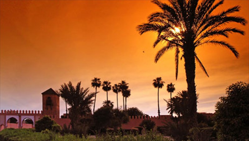 marakes-aksexasti-afrikaniki-empeiria-stin-kokkini-poli