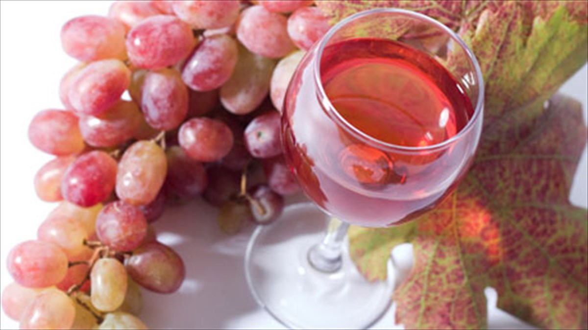 to-kalokairi-thelei-to-roze-tou