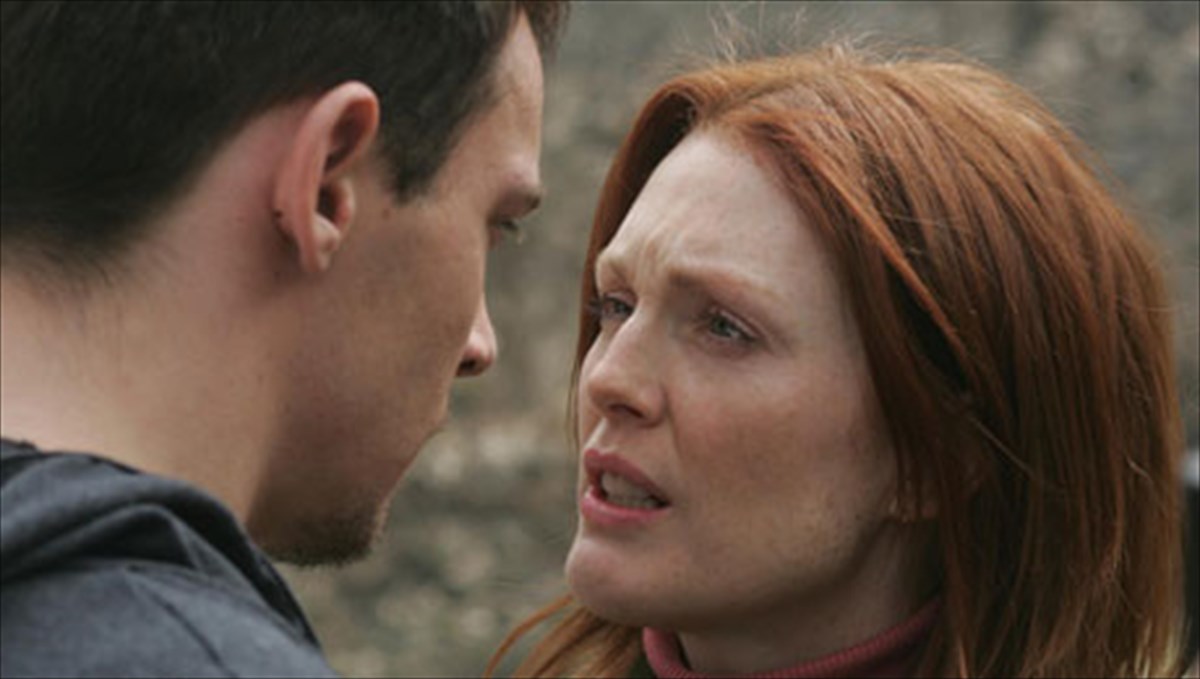 i-tzoulian-mour-anakaluptei-ton-tromo-sto-asulo