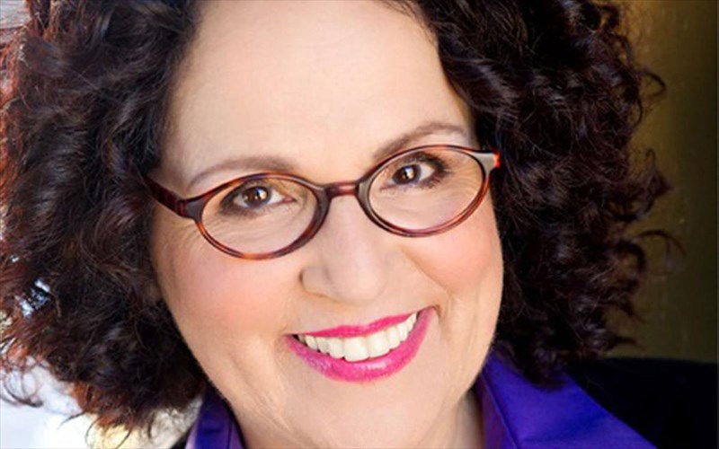 bing-bang-theory-pethane-i-mitera-tou-howard-wolowitz-mitera-tou-howard-wolowitz